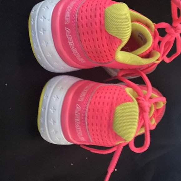Under Armour Running Athletic Shoes - Picture 3 of 4